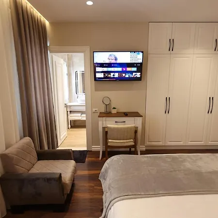 Hotel Domenico Korce