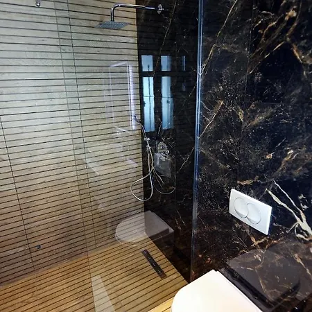 Hotel Domenico Korce